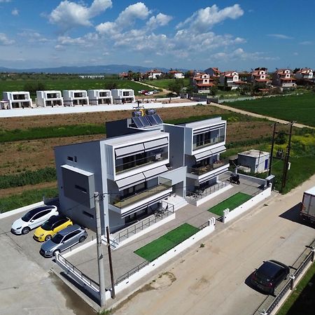 Elinor Apartments Flogita Exteriér fotografie