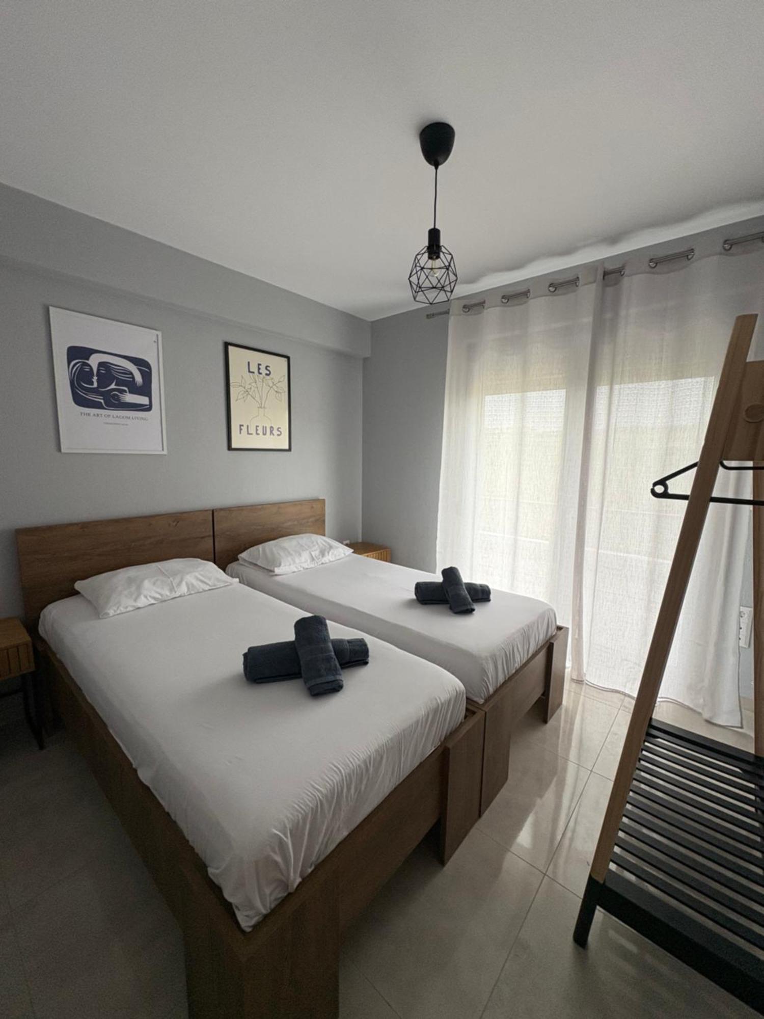 Elinor Apartments Flogita Exteriér fotografie