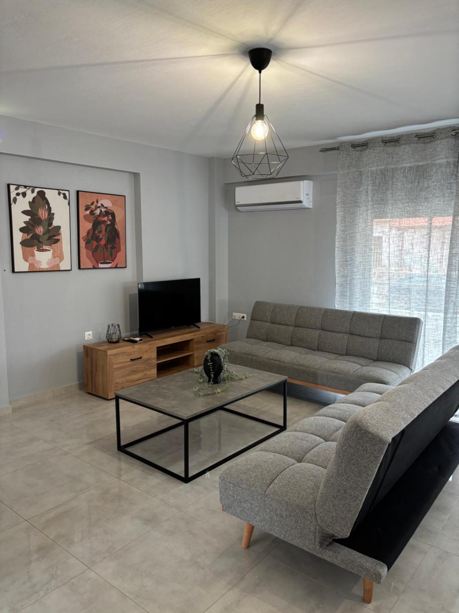 Elinor Apartments Flogita Exteriér fotografie