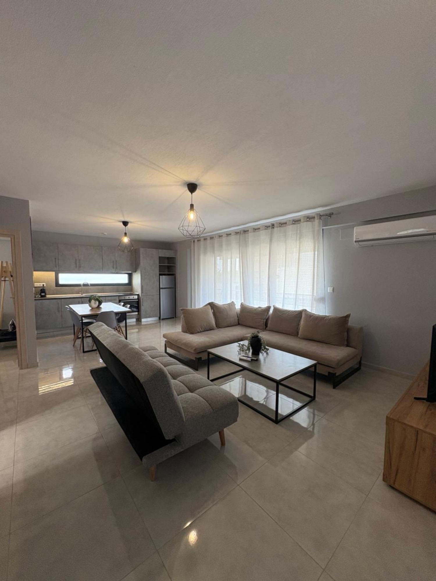 Elinor Apartments Flogita Exteriér fotografie