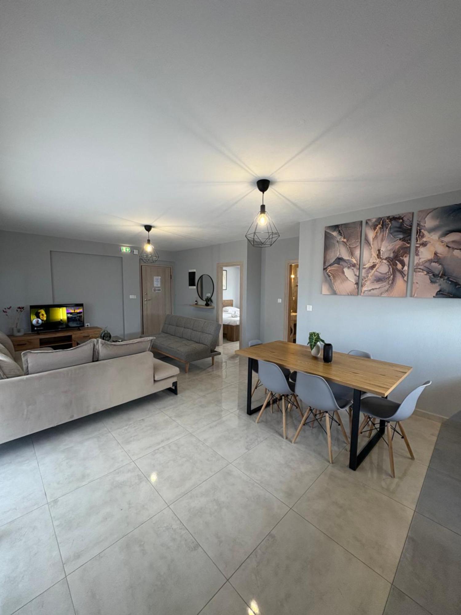 Elinor Apartments Flogita Exteriér fotografie