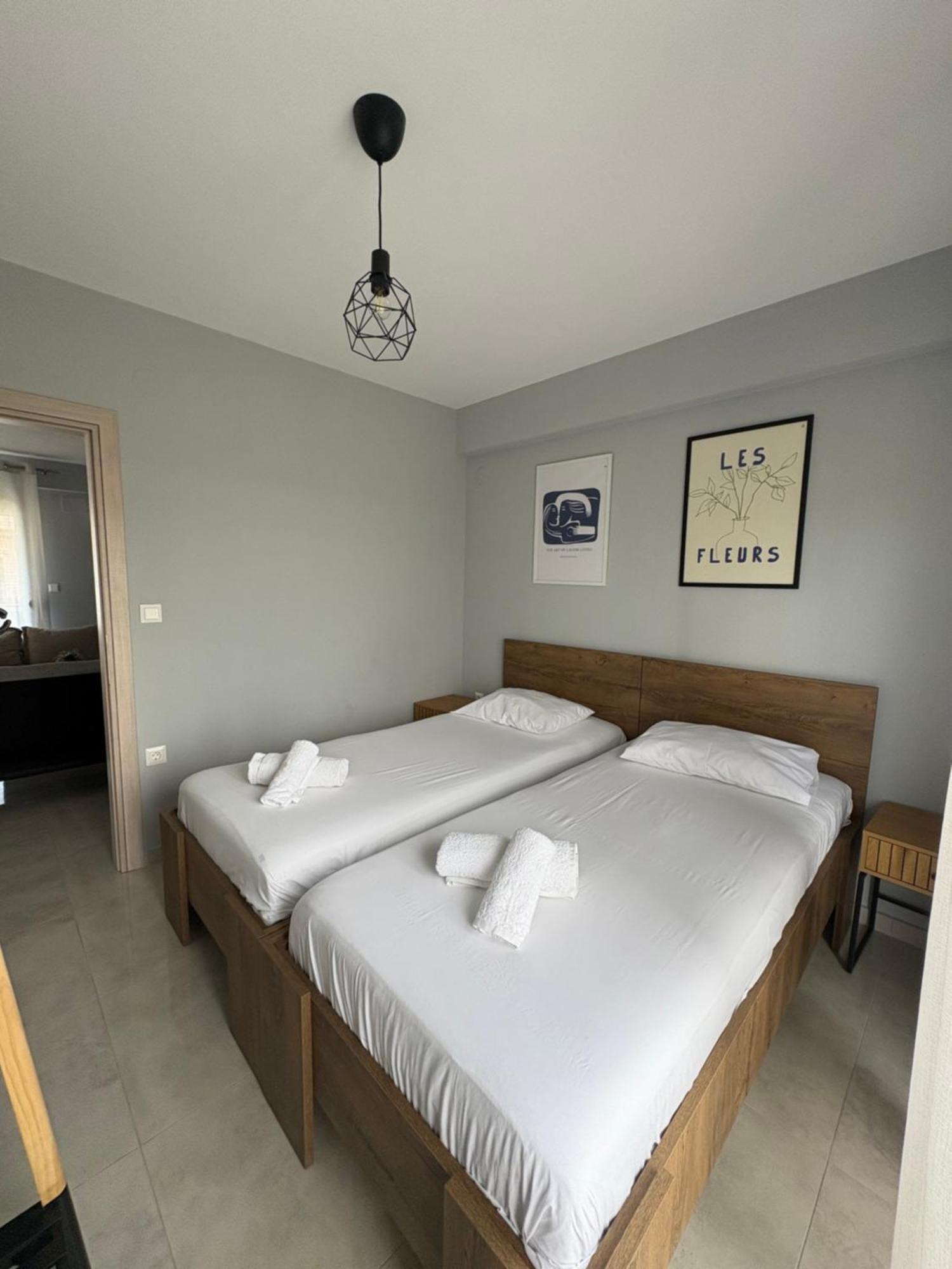 Elinor Apartments Flogita Exteriér fotografie