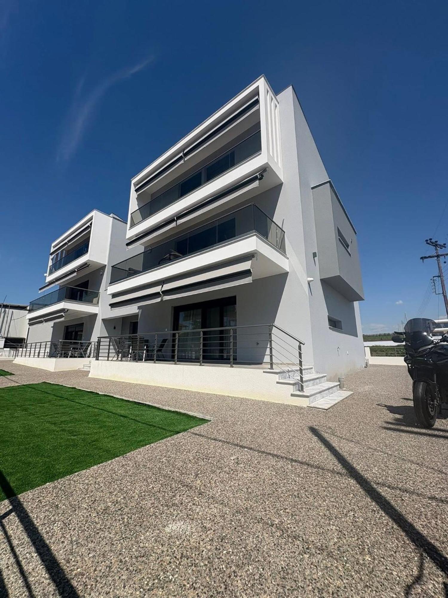 Elinor Apartments Flogita Exteriér fotografie